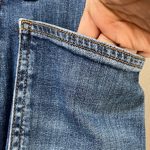 Anthropologie x Pilcro The Wanderer Mid-Blue Oversized Relaxed-Leg Jeans - Picture 11 of 15